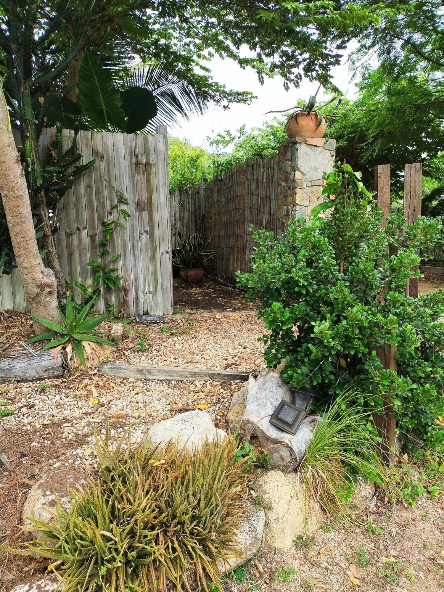Kapok Pod Entire Studio Horseshoe Bay Exterior foto